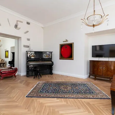 Luxury Apartment-historical Michel Sittow's House Apartmán Tallinn