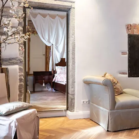 Luxury Apartment-historical Michel Sittow's House Διαμέρισμα *