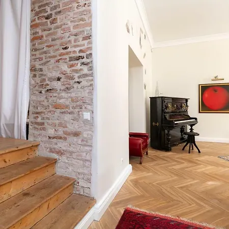 Apartmán Luxury Apartment-historical Michel Sittow's House