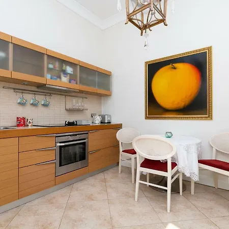 Lejlighed Luxury Apartment-historical Michel Sittow's House Tallinn